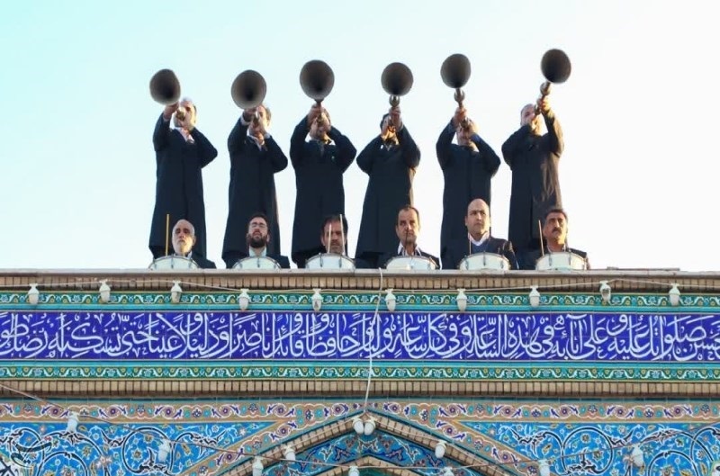 نقاره‌زنی در آستان هلال بن علی آران و بیدگل