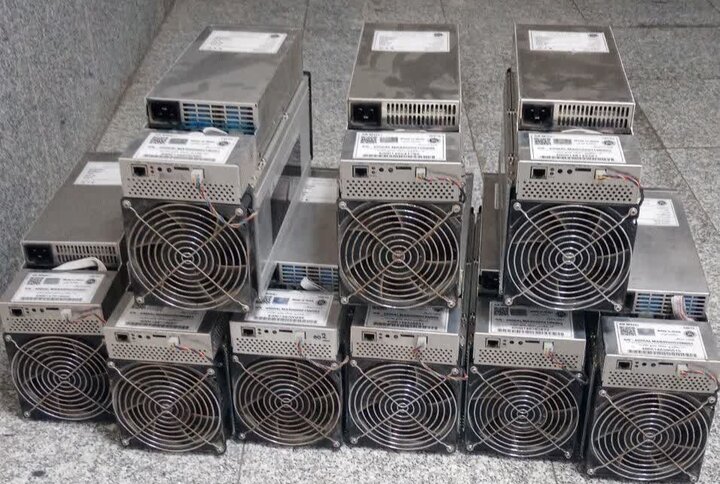 کشف ۶۲ دستگاه ماینر غیرمجاز در کاشان